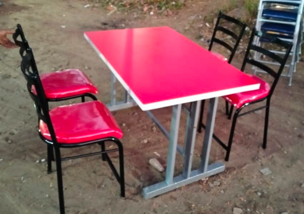4-Seater Rectangular Dining Table Set – Durable Metal Frame | Ideal for Cafes & Canteens